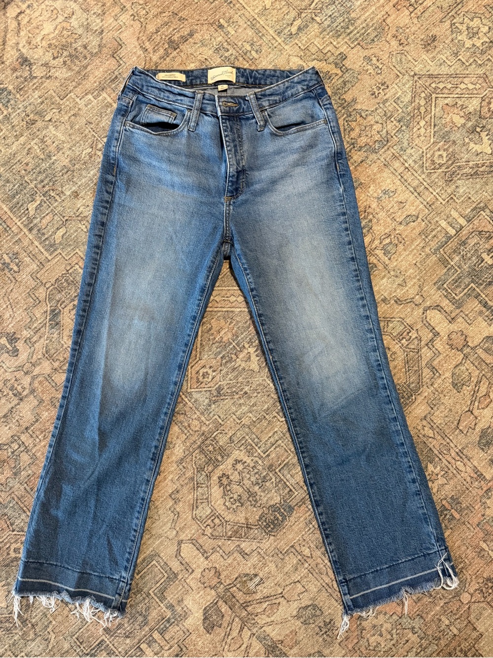 Universal Thread Women's Blue Cropped Straight Jeans